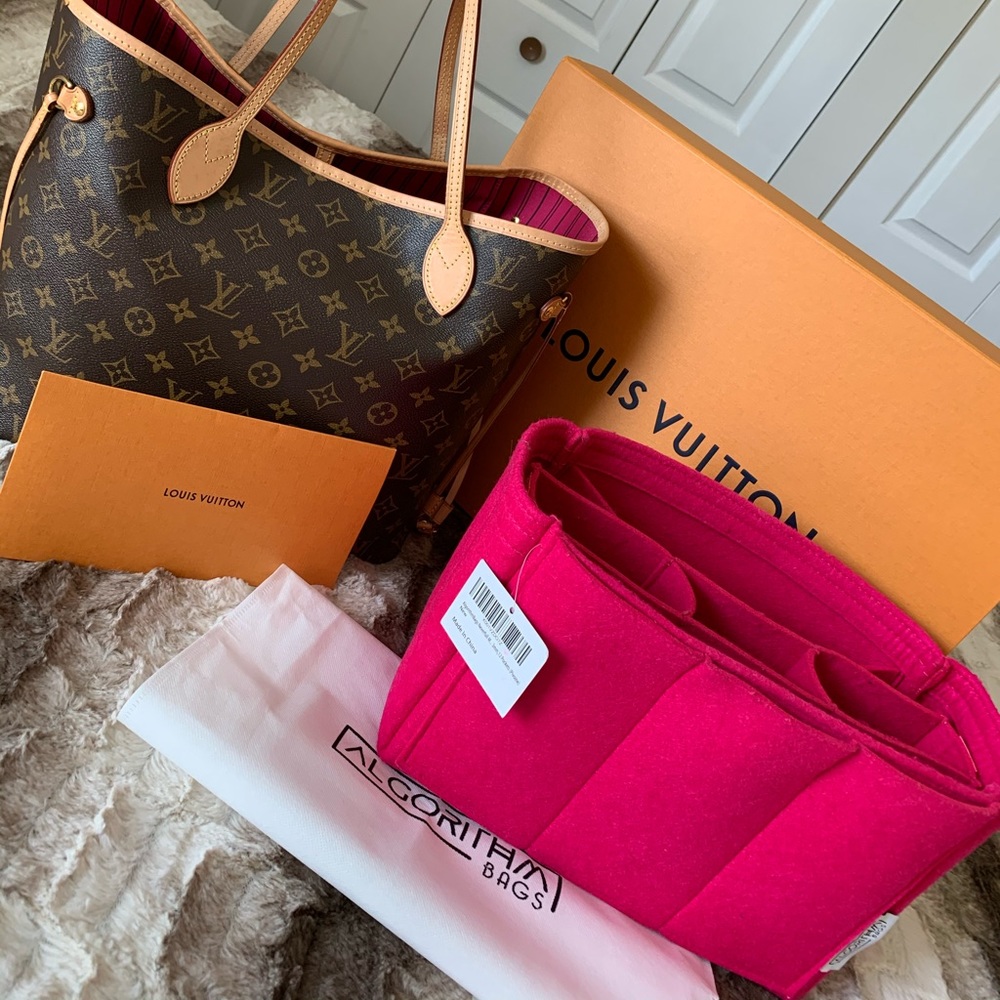 LV 💯% Authentic MM Monogram Neverfull Pivoine💕